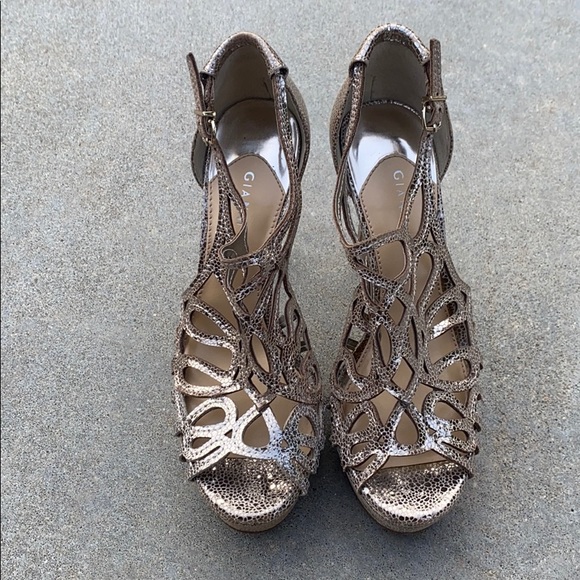 Gianni Binni Gold Heels - Picture 2 of 7